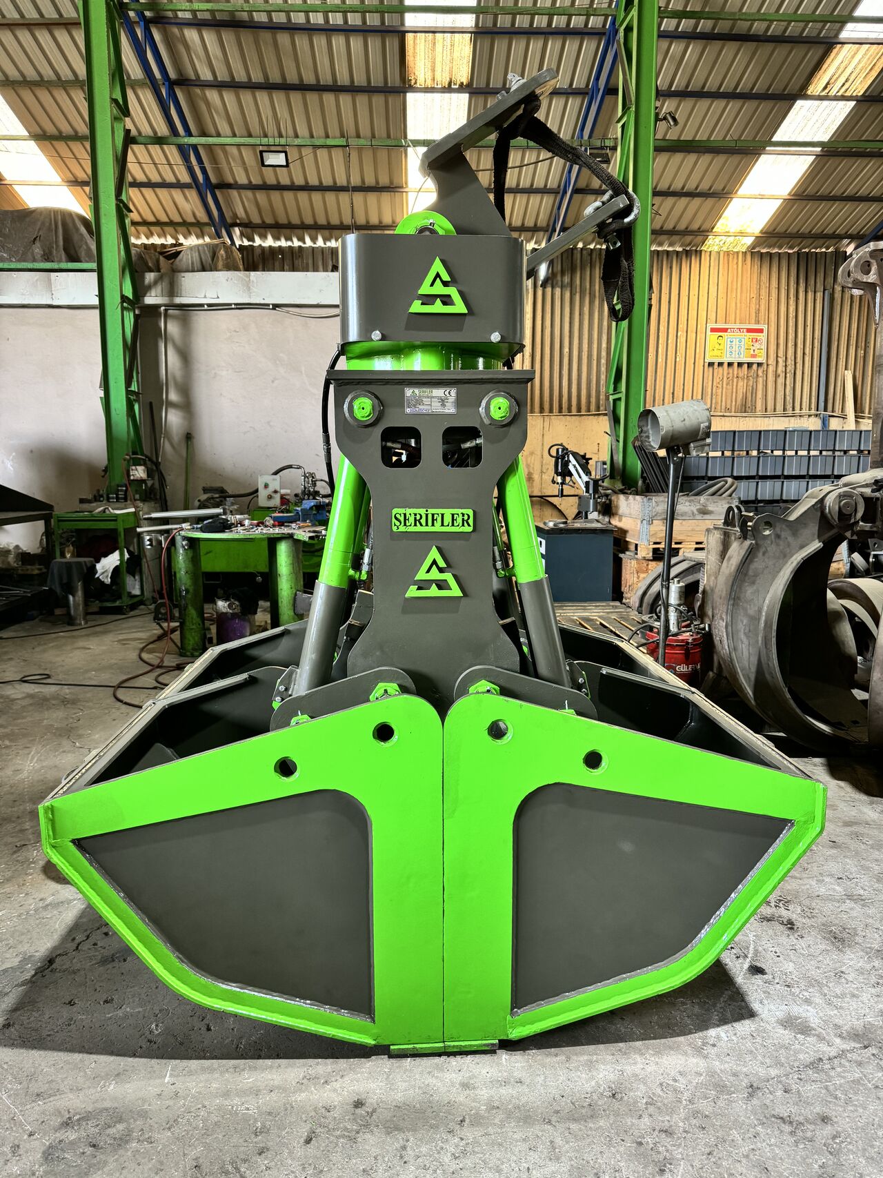 15-18 m³ İki Ağızlı Döner Başlıklı Hidrolik Kapma 