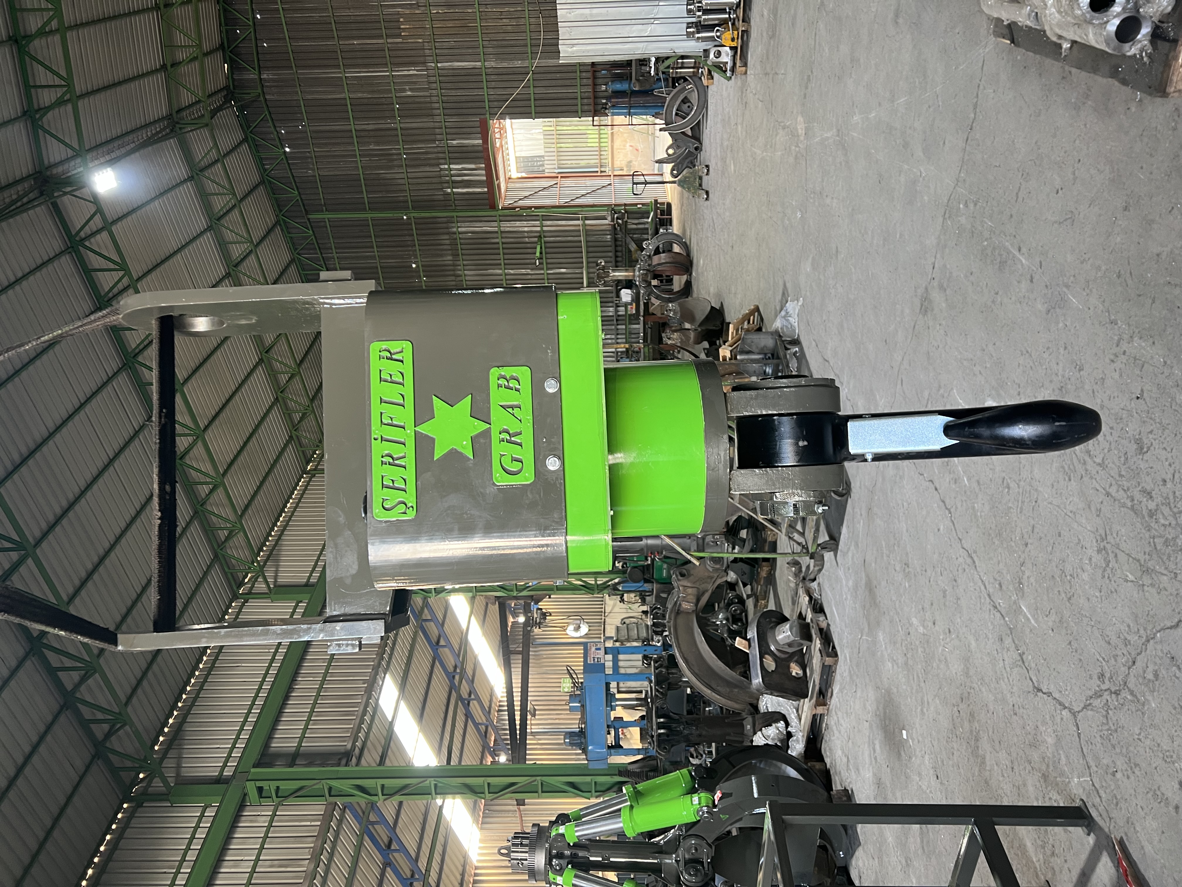 12 Tonluk Hidrolik Dönerli Koça 