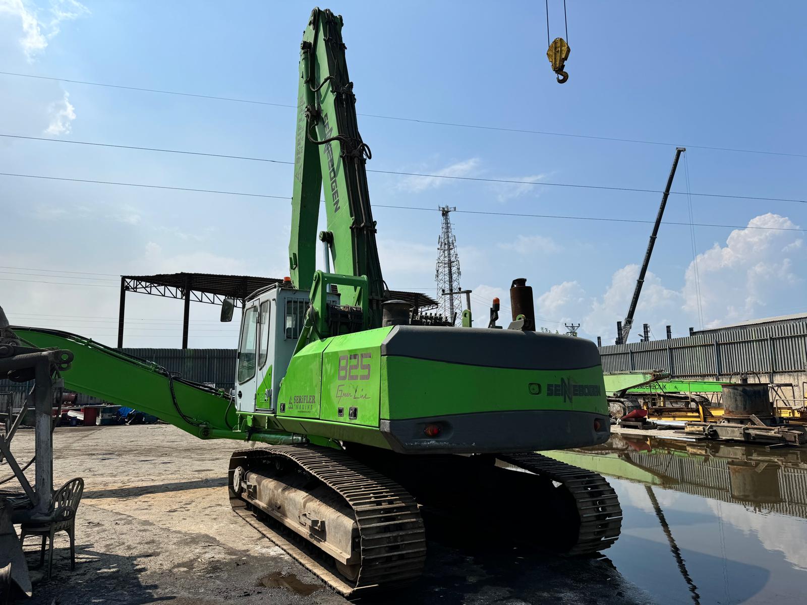 SENNEBOGEN 2014 MODEL 825.5.2189